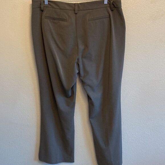Gloria Vanderbilt- perfect fit Grey slacks- Size 18 - Picture 5 of 7